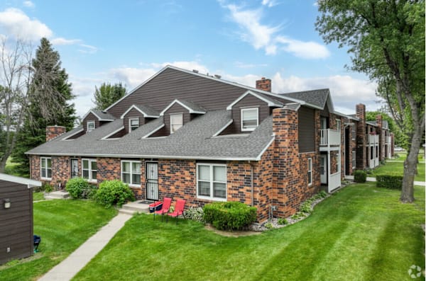 CARRINGTON COURT property
